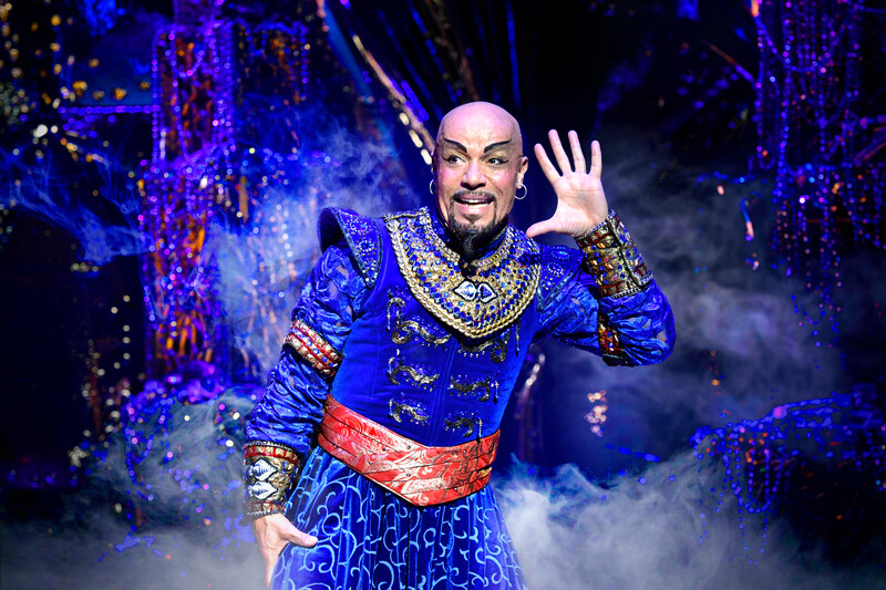 Stanley Burleson geniet als Geest in Disney’s Aladdin